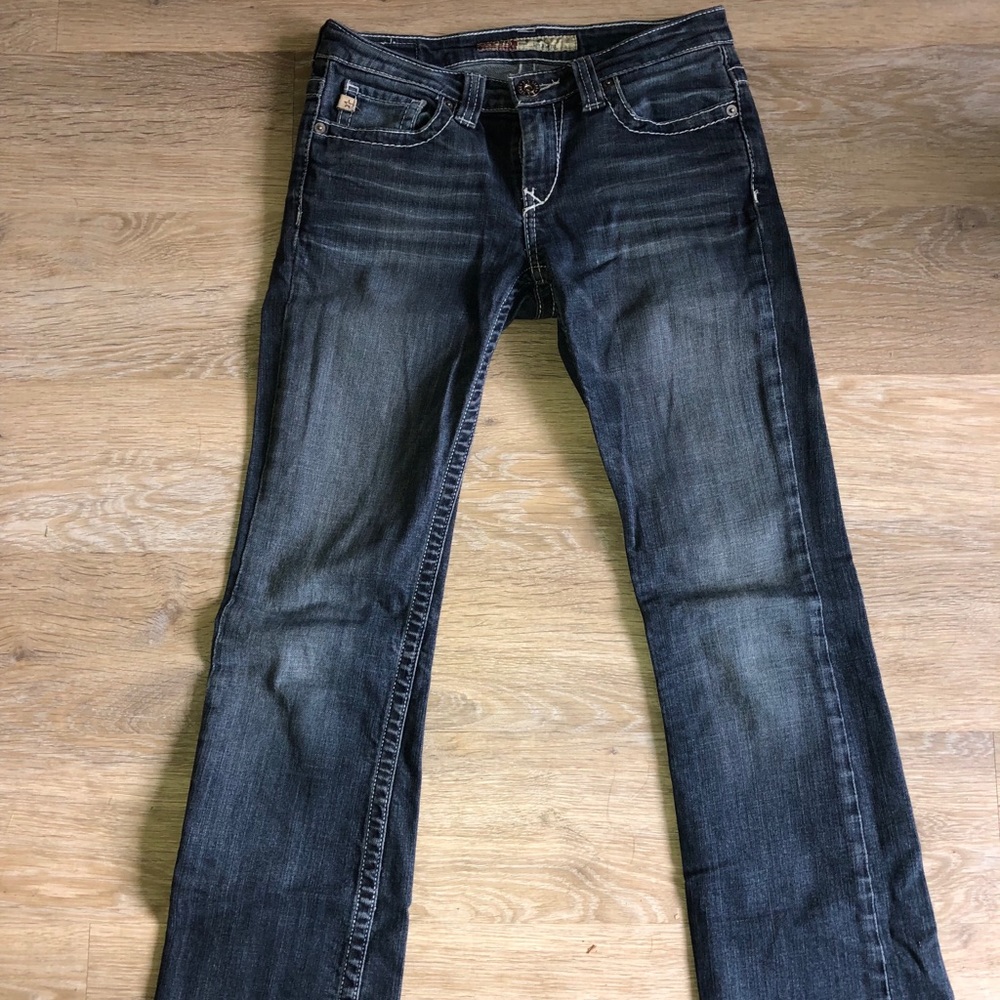 Big Star jeans with back button pocket